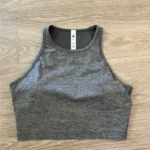 High neck sports bra
